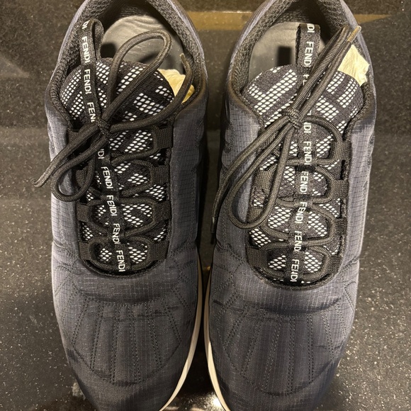 Fendi FFreedom Sneaker - Picture 4 of 6
